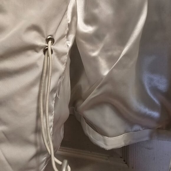 White Quilted Short Jacket (Size M) NWOT - Picture 4 of 6